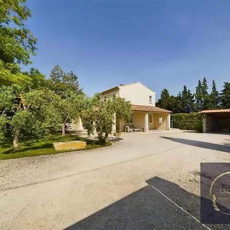 Crousadou, 10 Personnes Avec Piscine A Villa
